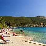 Apartament Grebastica 4882e *