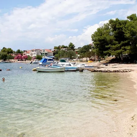 Grebastica 4882e Lejlighed