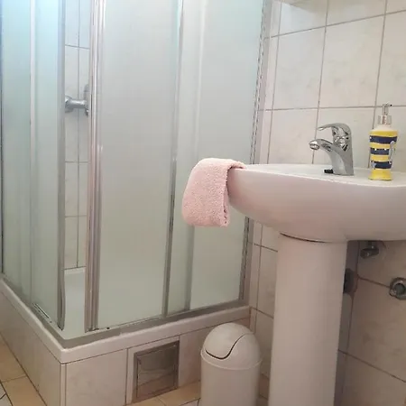 Grebastica 4882e Apartament *