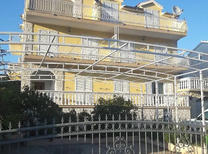 Apartment Grebastica 4882e *